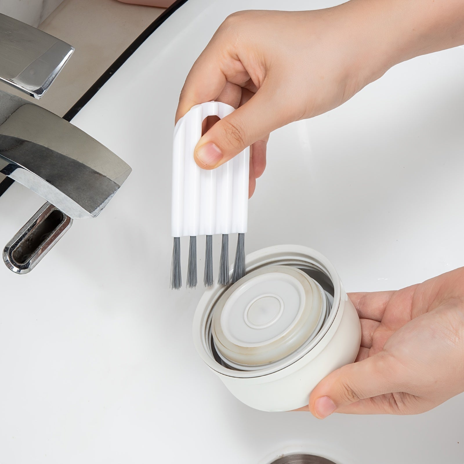 1pc Polyester Fiber Soft Brush Computer Keyboard Cleaner - Multi-Function Dusting Tool with Corner Gap Duster and Keycap Puller for Electronics Maintenance