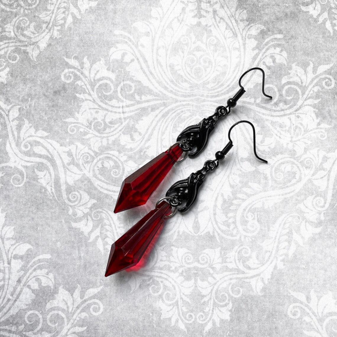 Gothic Bat Dangle Earrings with Red and Black Faux Gemstones - Alloy, Perfect for Parties, Daily Wear, or as a Gift for Friends, Party Accessories | Dramatic Design | Alloy Construction, Halloween Earrings