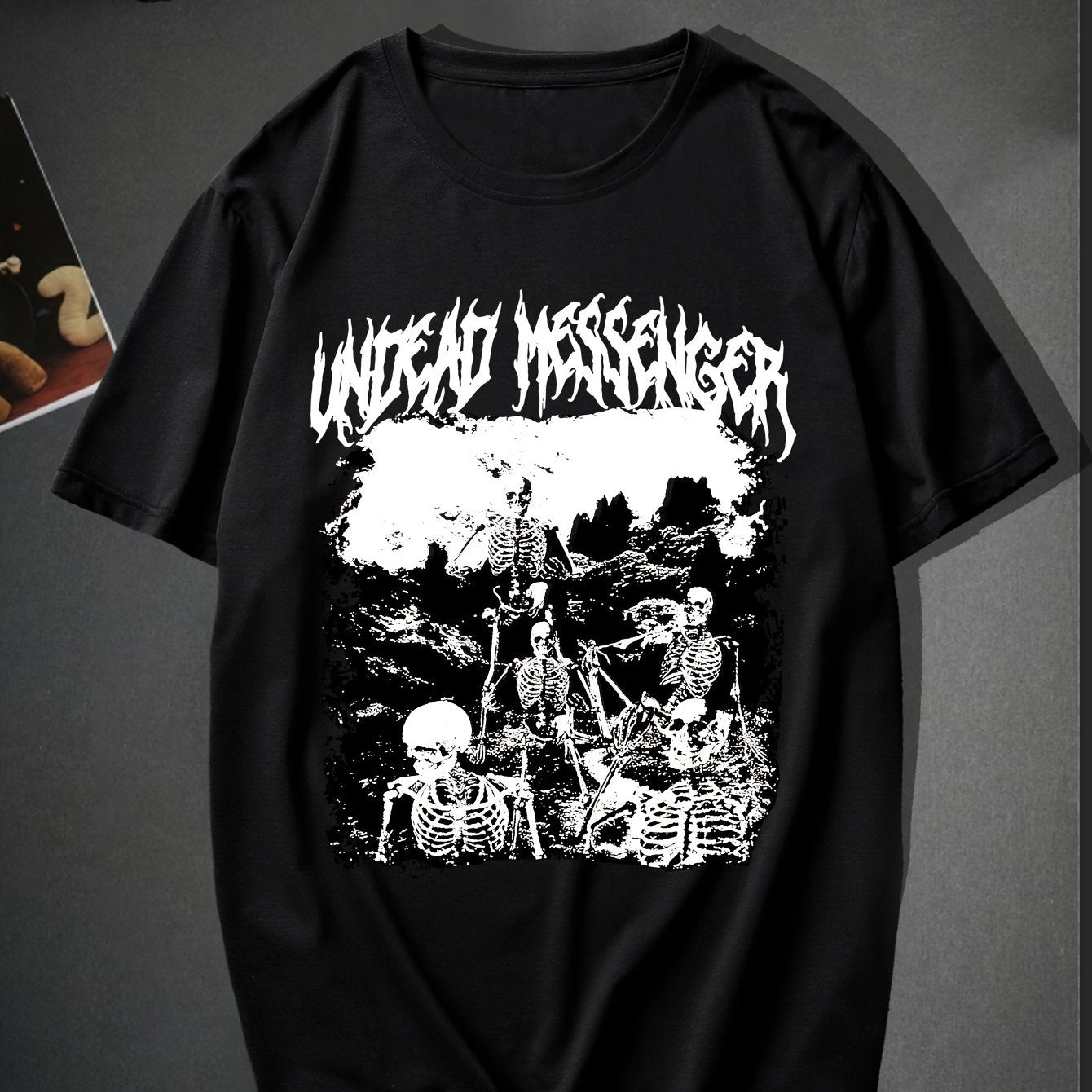 Trendy Skeleton & Letter Pattern Print Men's Comfy T-shirt For Halloween, Graphic Tee Men's Summer Outdoor Clothes, Men's Clothing, Tops For Men