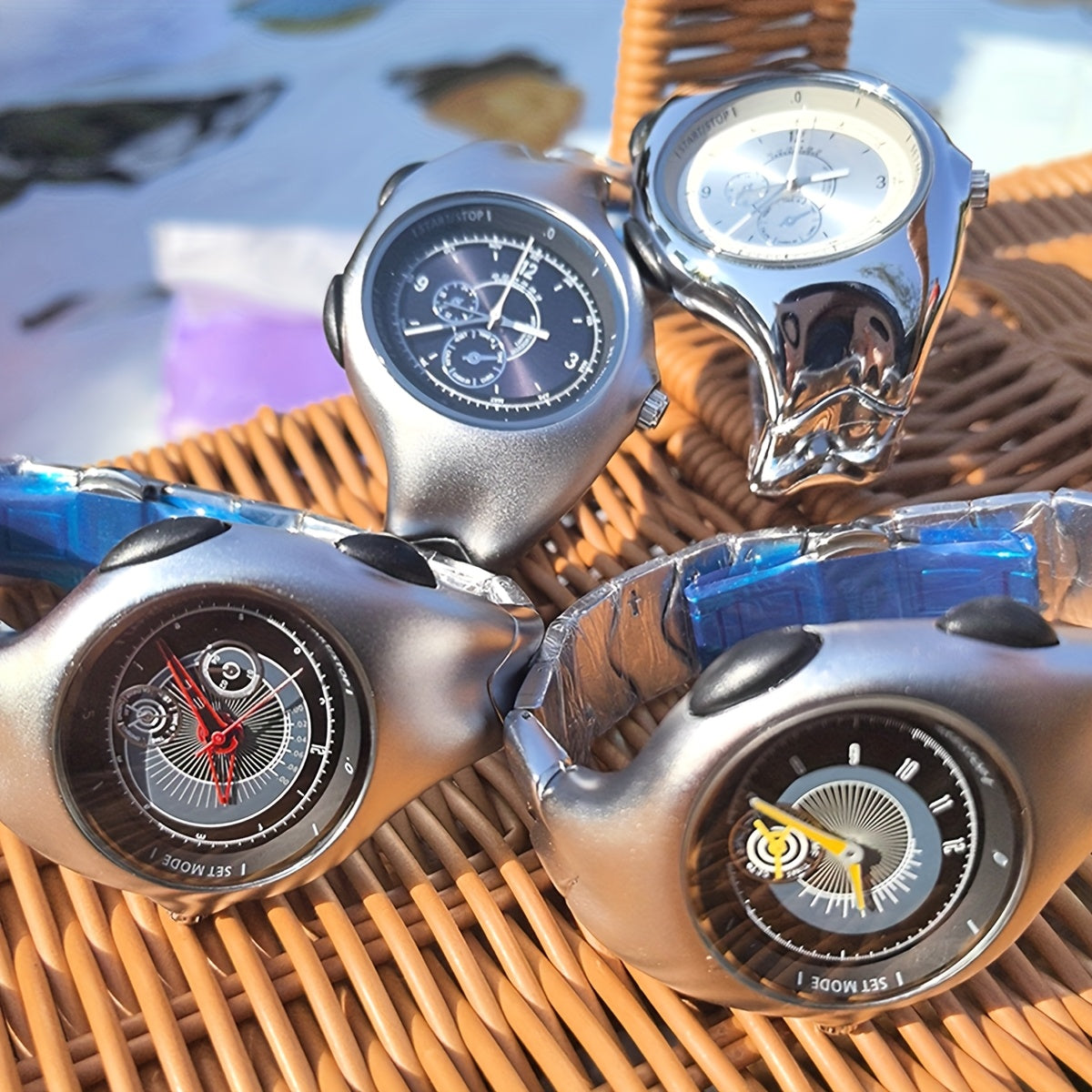 A Uniquely Shaped Y2K Original Men'S Watch, a Non-Mechanical Timepiece with a Twisted Retro Fashion, Vintage High-End, Niche Quartz Wristwatch.