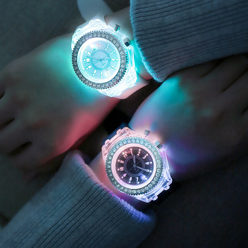 Glow-in-the-Dark LED Trendy Couple'S Watch with Crystal Embellishments, Silicone Strap, and Luminous Display - Perfect for Casual Attire, Casual Watch|Glamorous Timepiece|Polycarbonate Case