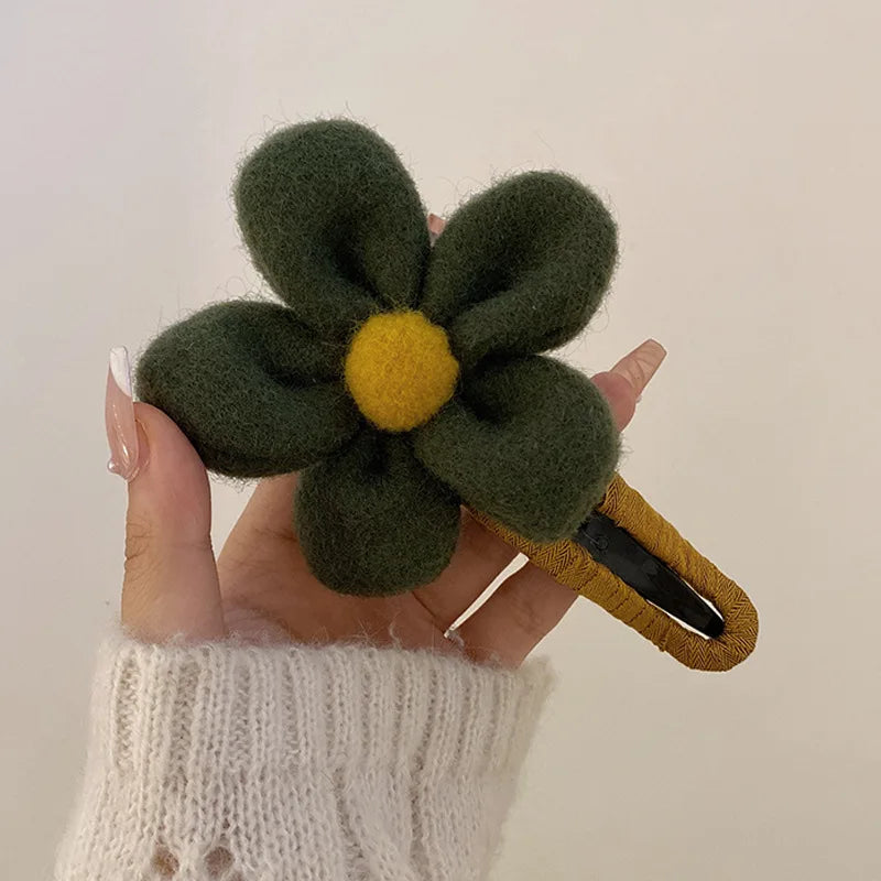 AWAYTR Autumn Winter Plush Flower Hair Claw Women Chic Duckbill Clip Hairpin Back Head Hair Clips Hair Accessories for Girls