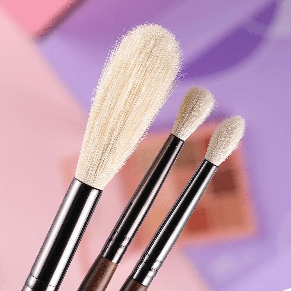 BETHY BEAUTY  Smudge Makeup brushes 3PCS Natural Goat Hair Eyeshadow Detail  and Highlight Blending Beauty Cosmetic Brushes