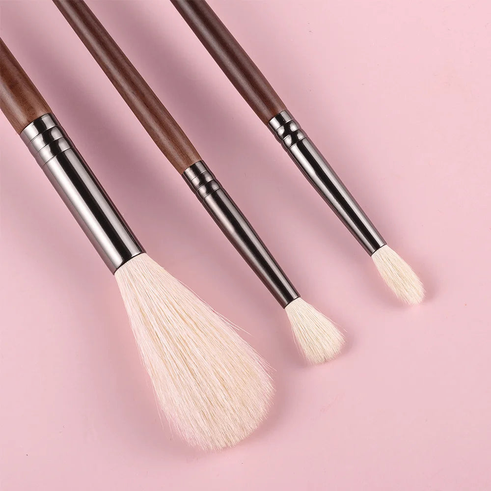BETHY BEAUTY  Smudge Makeup brushes 3PCS Natural Goat Hair Eyeshadow Detail  and Highlight Blending Beauty Cosmetic Brushes