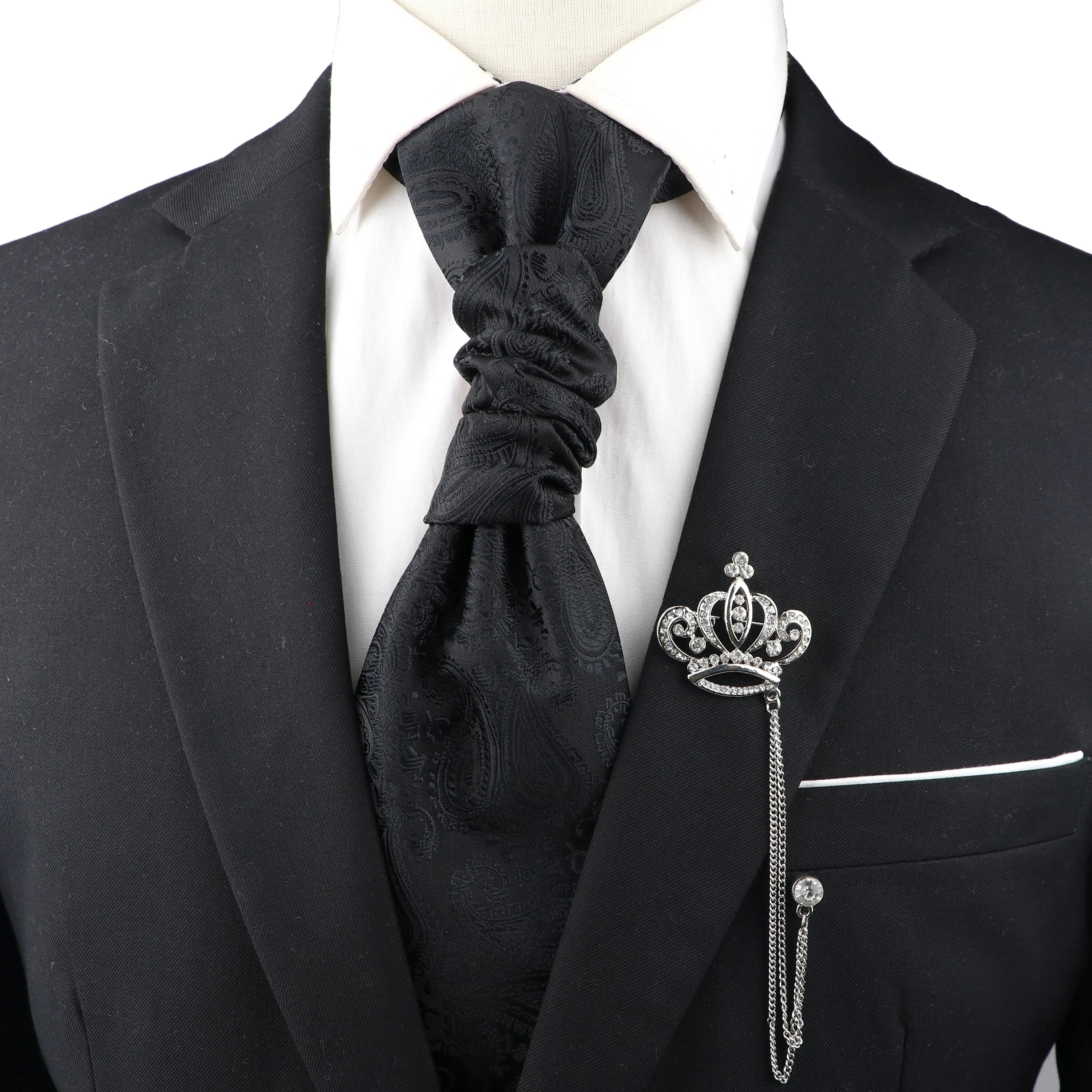 Golden Men Women Tassel Chain Lapel Pin Brooch Wings Crown Sword Scissors Retro Men Gift Wedding Banquet Daily Wear Accessories