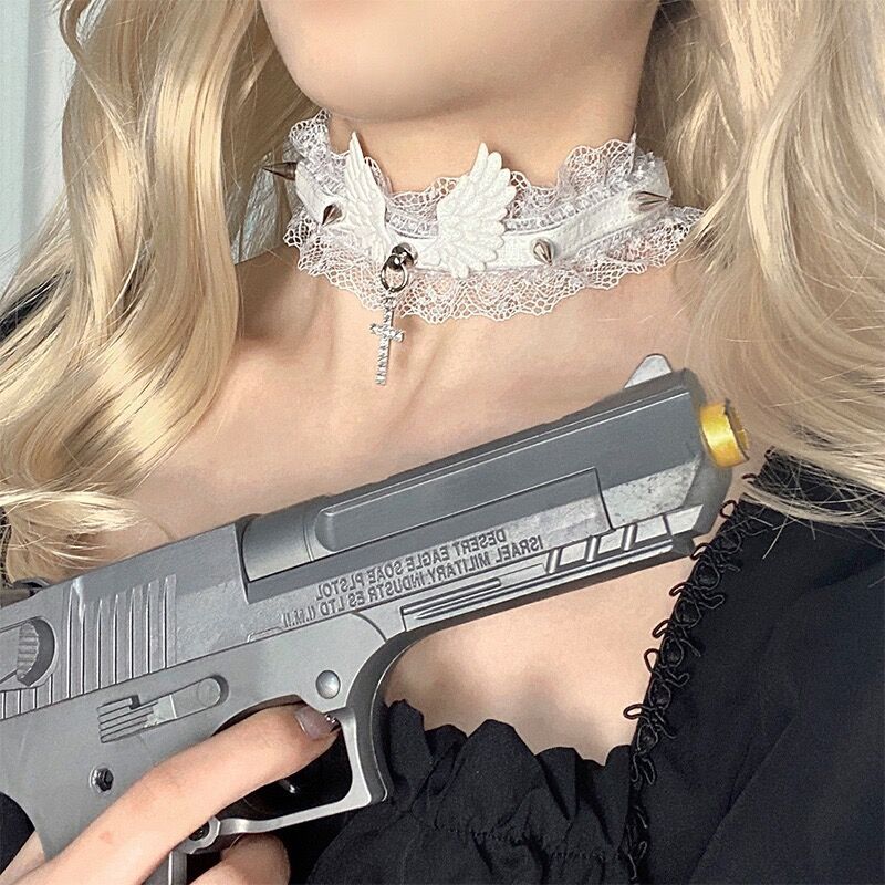 Sexy White Lace Necklace Accessories Punk Rivet Cross Clavicle Chain Romantic Angel Wings Choker Necklace for Women Jewelry