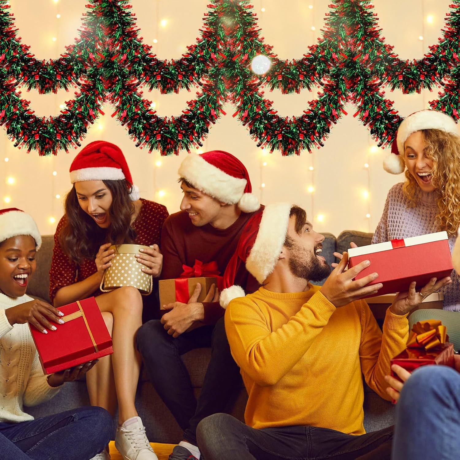 Christmas Tree Decorations Christmas Tinsel Garland Metallic Shiny Garland for Christmas Home and Living Room Decoration