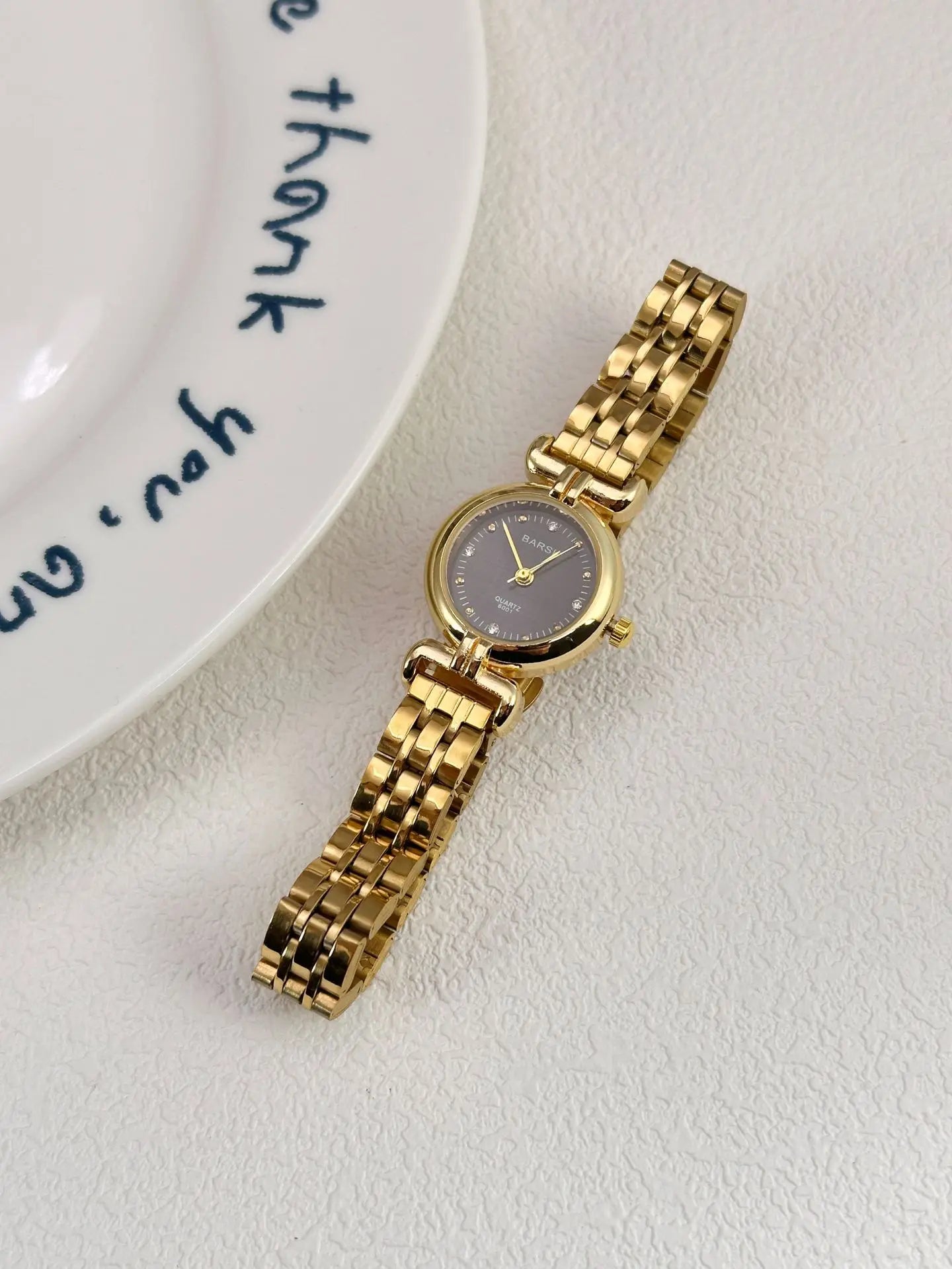 Women's Watches Fashionable and High-end Gold Steel Strip Small Dial Quartz Watch Simple Elegant Style Ladies' Watches
