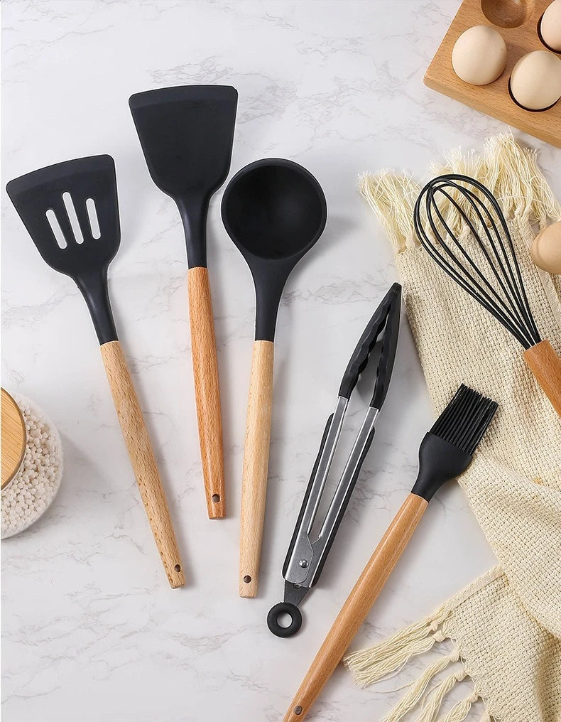 Kitchen utensil set with wooden handles, non-stick pans, food-grade cooking silicone storage set, baking and frying kitchen set