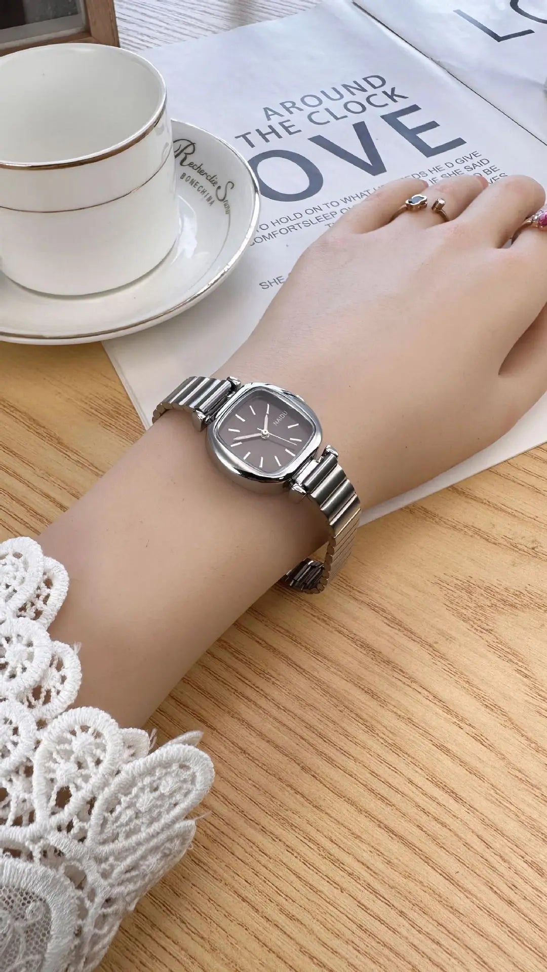 Women's Watch Simple Temperament Small Dial Square Student Wrist watches Fashion Ladies' Watches Clock Gift