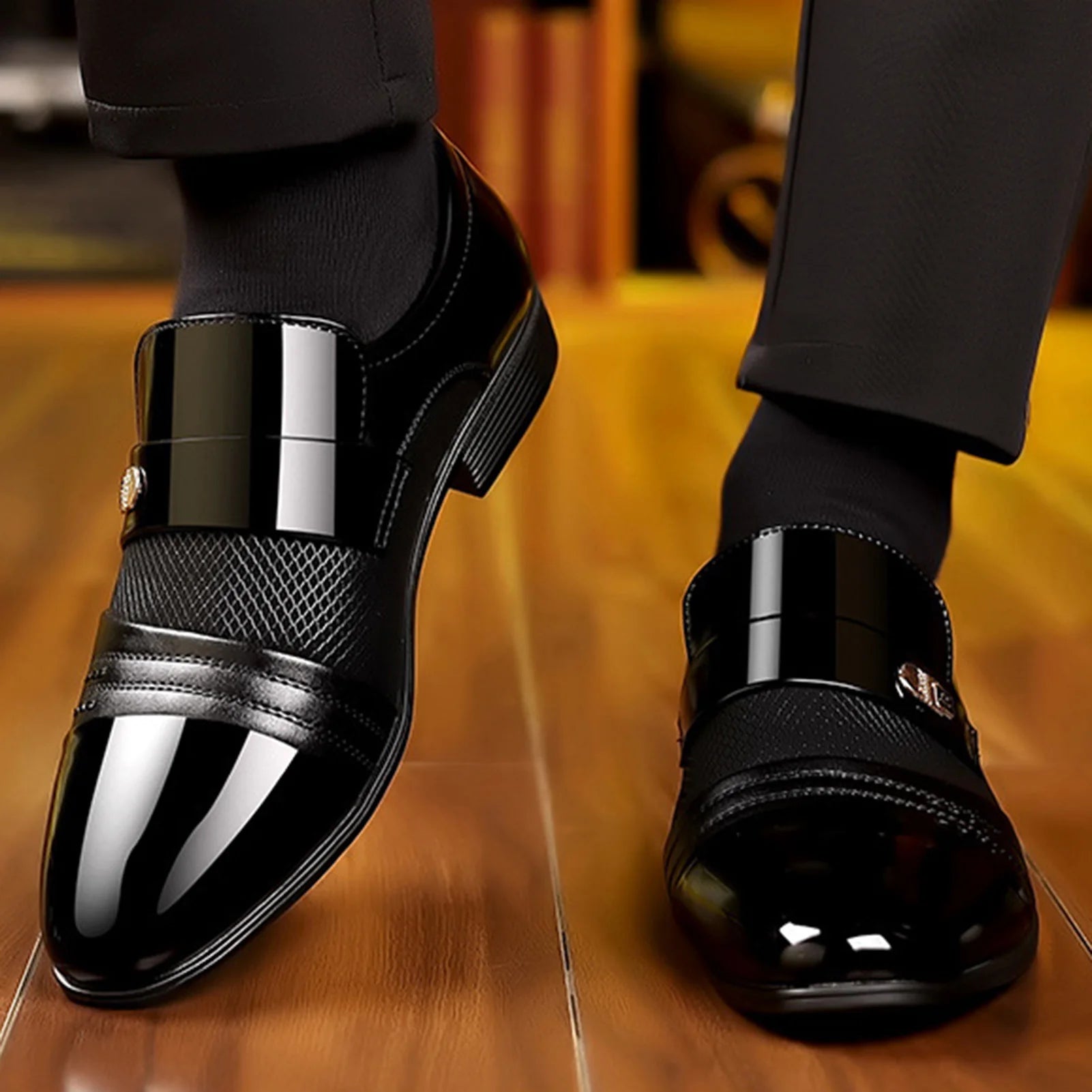 Men's Slip On Business Shoes Glossy Pointed Toe Uniform Modern Office Shoes Suitable for Office Evening Party