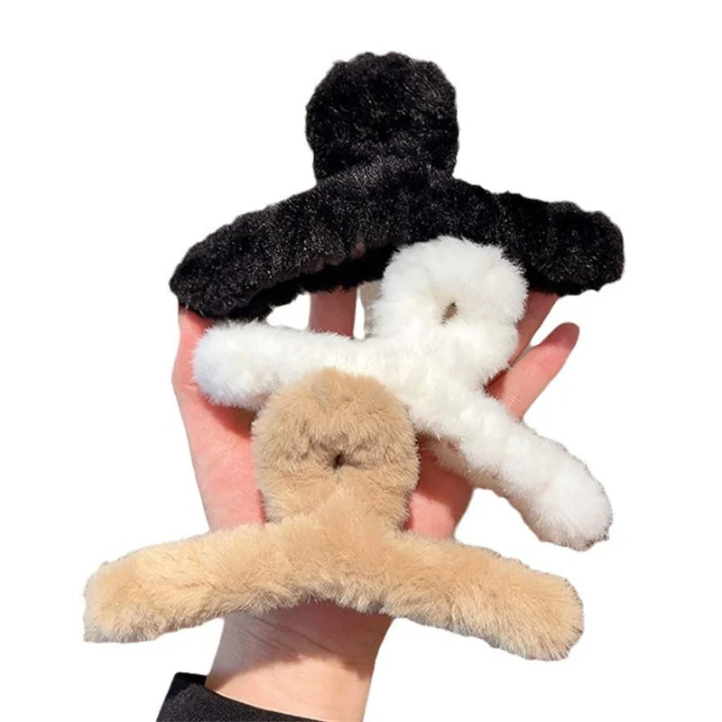 Winter Faux Fur Hair Claw for Women Elegant Acrylic Crab Barrette Hairpin Girl-Hair Accessories Furry Headwear Hair Claw Clip