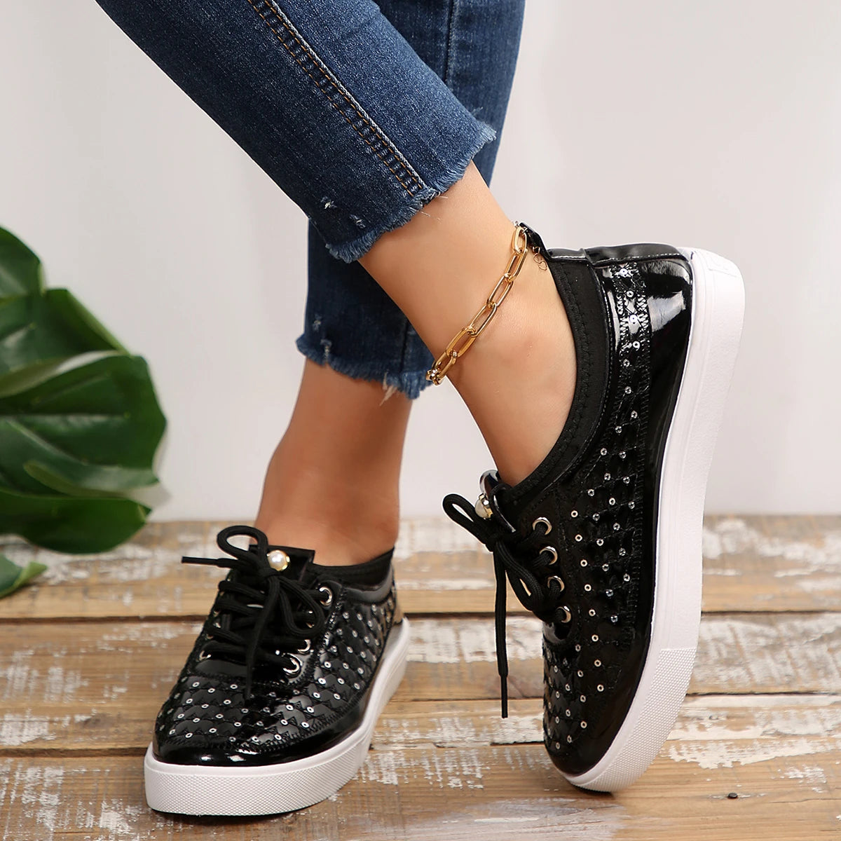 Sneakers Women New Sports Shoes Spring/autumn Fashion Glitter Round Toe Lace Up Comfortable Lightweight Flat Shoes for Women