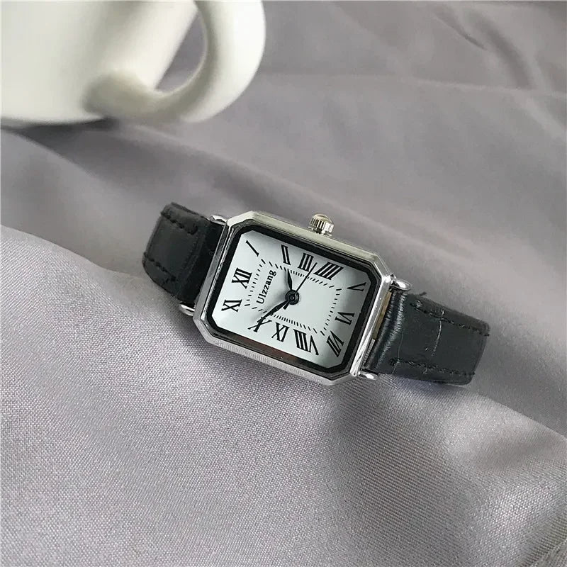 Women Watches Vintage Small Dial Watch Sweet Leather Strap Casual Women's Watches Bracelet Quartz Ladies Watch Women Clock Wrist