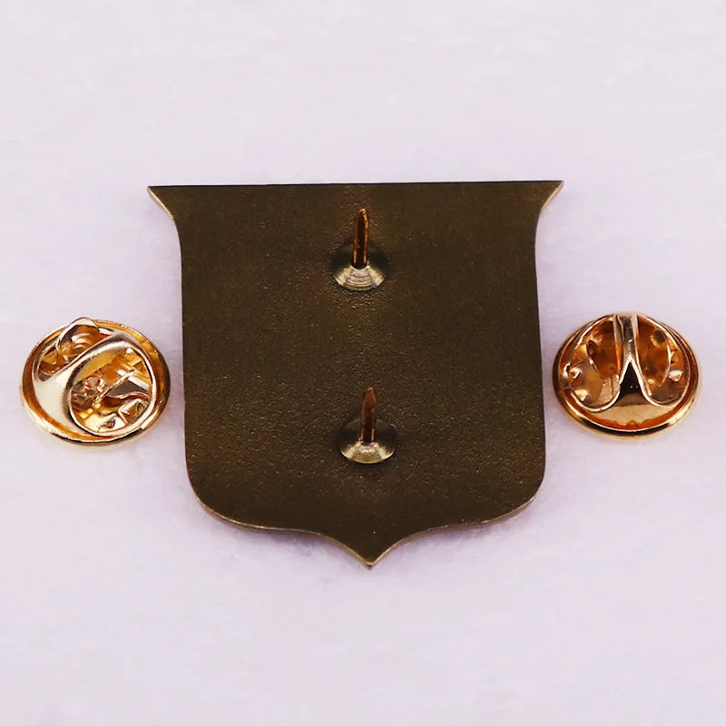 Adventure Game Zelda Men Women Brooches on Clothes Lapel Pins for Backpack Enamel Pins Briefcase Badges Accessories Gifts