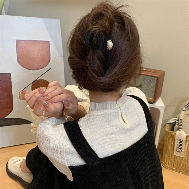 Women Hair Accessories Korean Fashion Large Black Pearl Camellia Heart Hair Claw Elegant Updo Headwear for Girls Shark Hair Pins