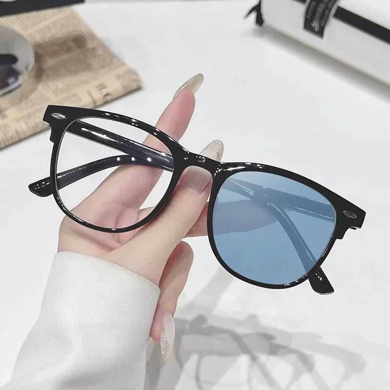 2025 Brand New Sunglasses for Men Women Photochromic Lenses Korean Style Trendy Eyewear Summer Outdoor Beach Sun Glasses