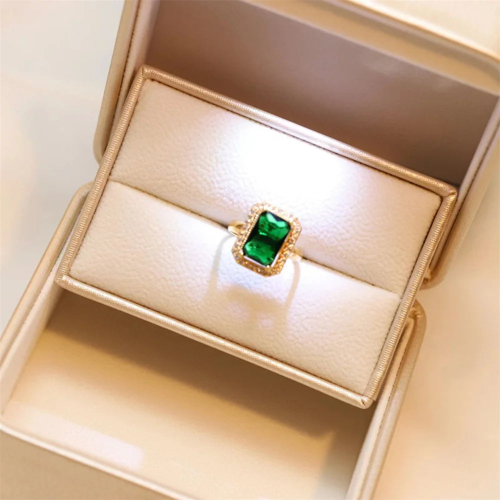 Classic Women's Three-piece Jewelry Set Statement Emerald Ring Fashion Green Zircon Ring Earring Necklace Wedding Jewelry Sets ﻿