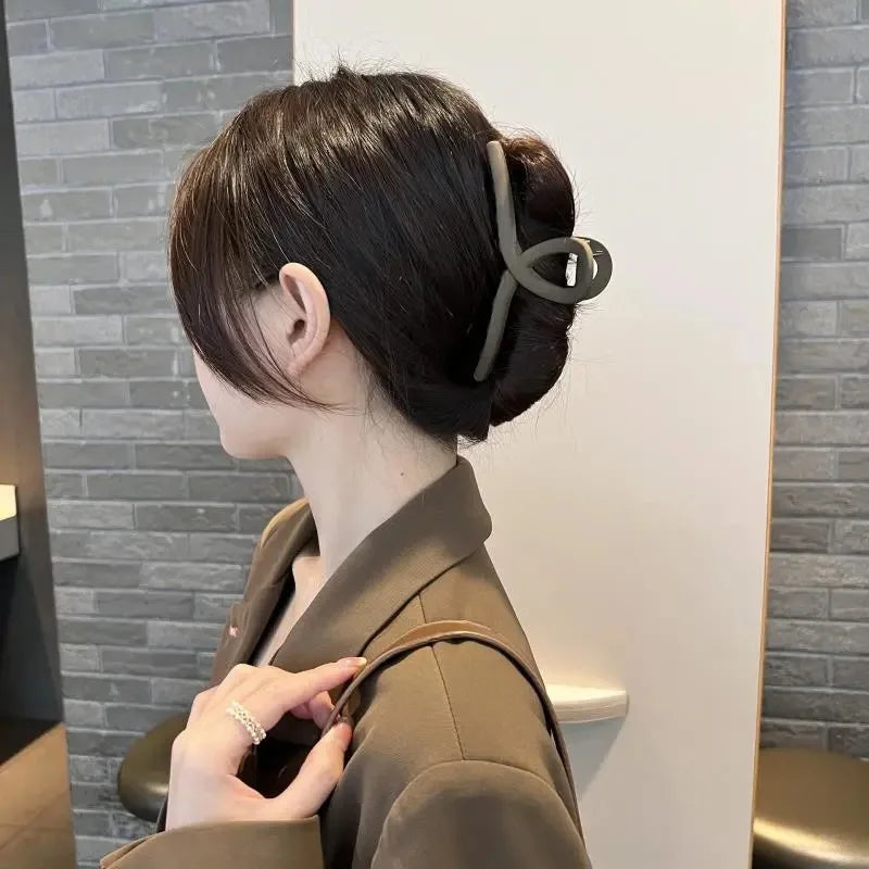 2/4Pcs Women Hair Claw Clip Cross Matte Hairpin Fashion Hairgrips Large Hair Claw Crab Clips Girls Korean Hair Accessories