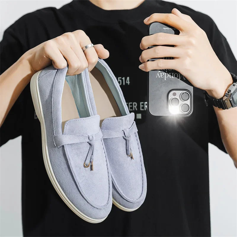 New Men's Shoes Suede Loafers Fashionable British Men's Casual Shoes Moccasins Outdoor Driving Shoes Handmade Slip Flat Shoes