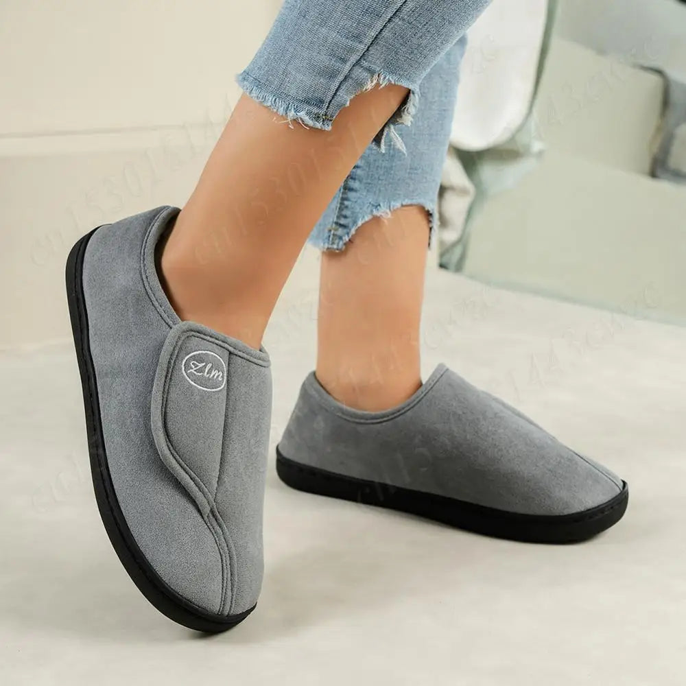 House Shoes for Men Suede Leather Slippers Non-Slip Slip-on Shoes Comfy Warm Plush Indoor/Outdoor for Diabetic Swollen Feet