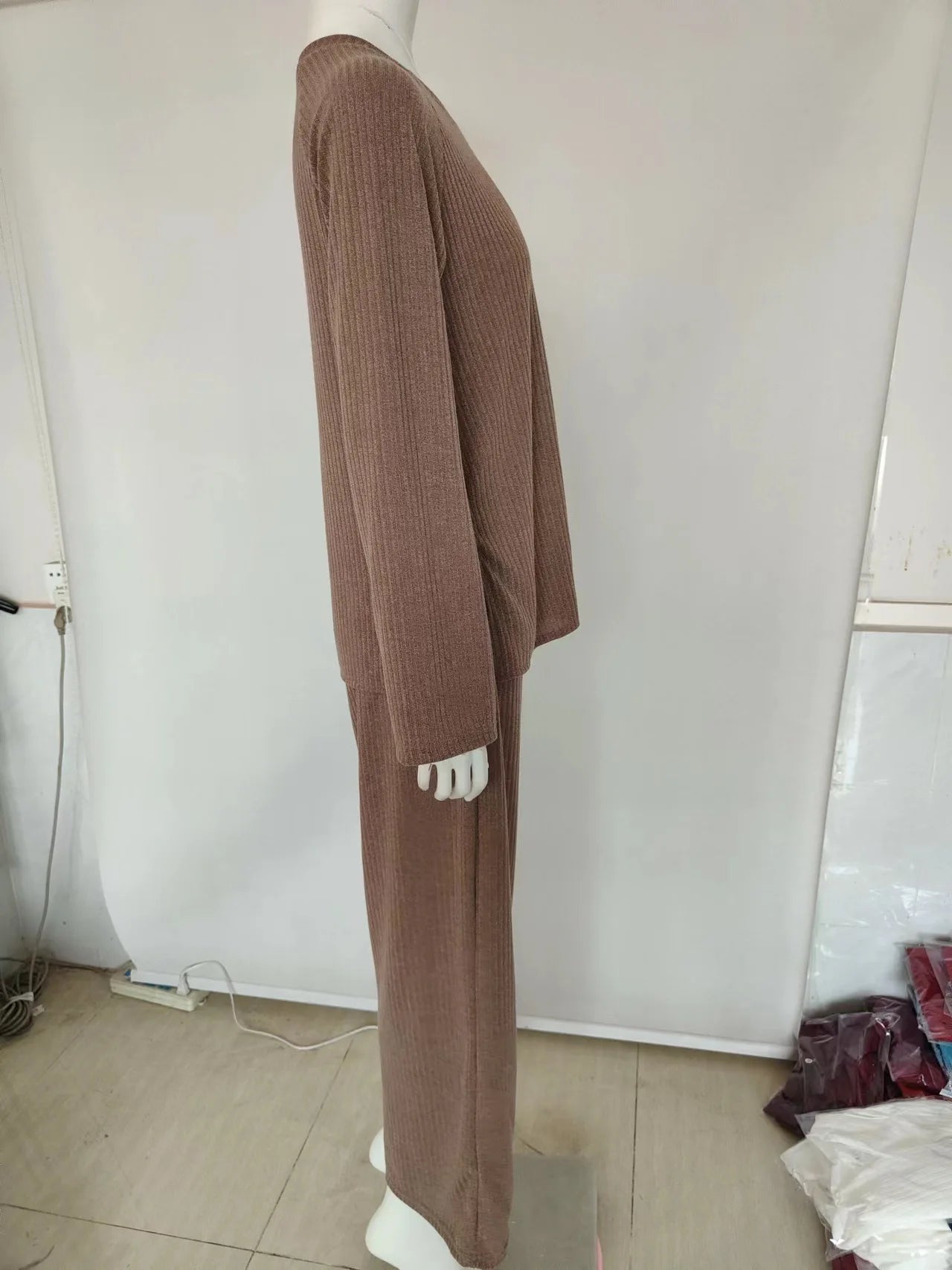 2025 New Women Elegant Sweater Suit Elegant Knitted 2-Pieces Set Spring Autumn Pullover And Trousers Suit Thin Female Outfits