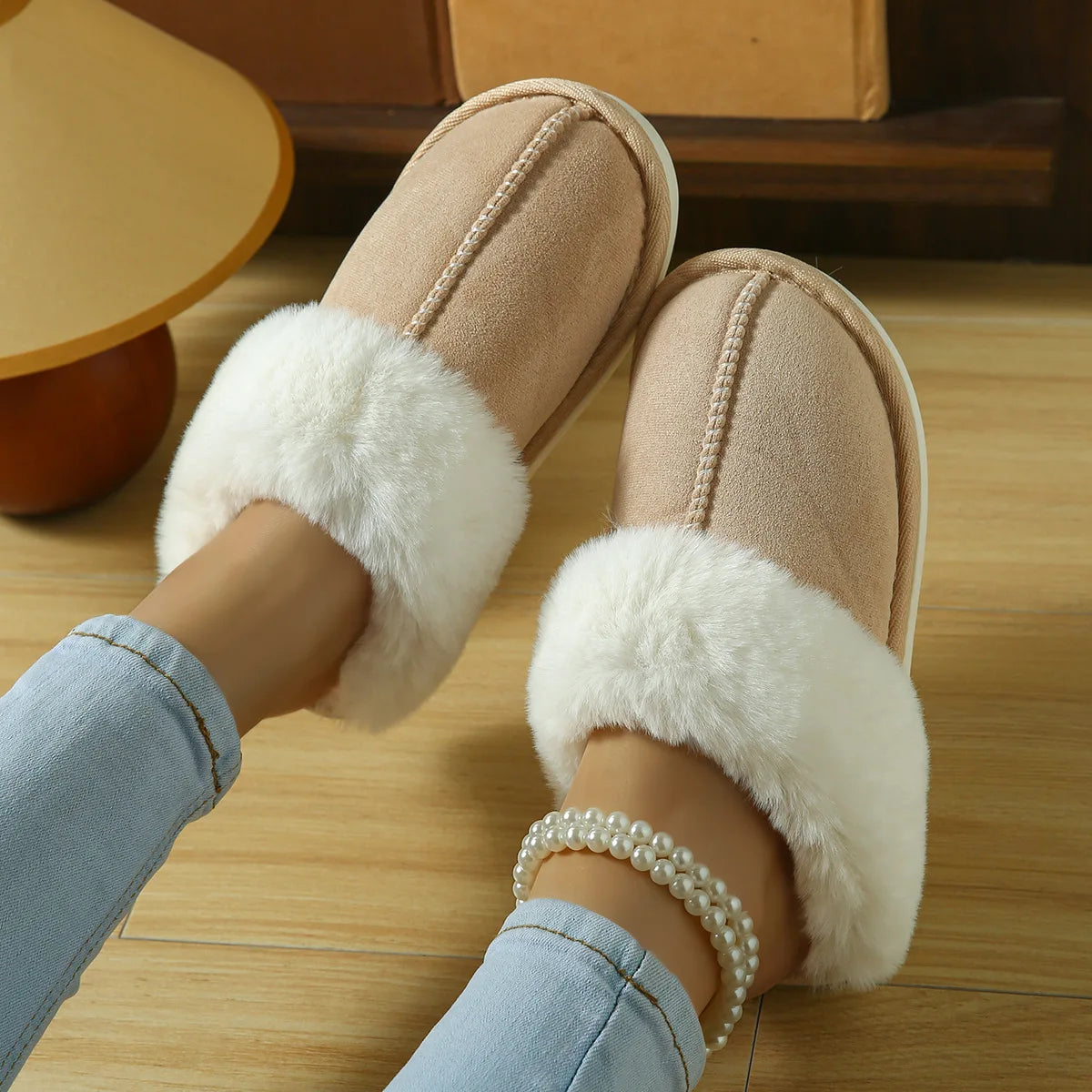 Winter Home Slippers for Couples Warm Plush Neutral Cartoon Cow Indoor Anti Slip Comfortable Cotton Slippers for Men and Women