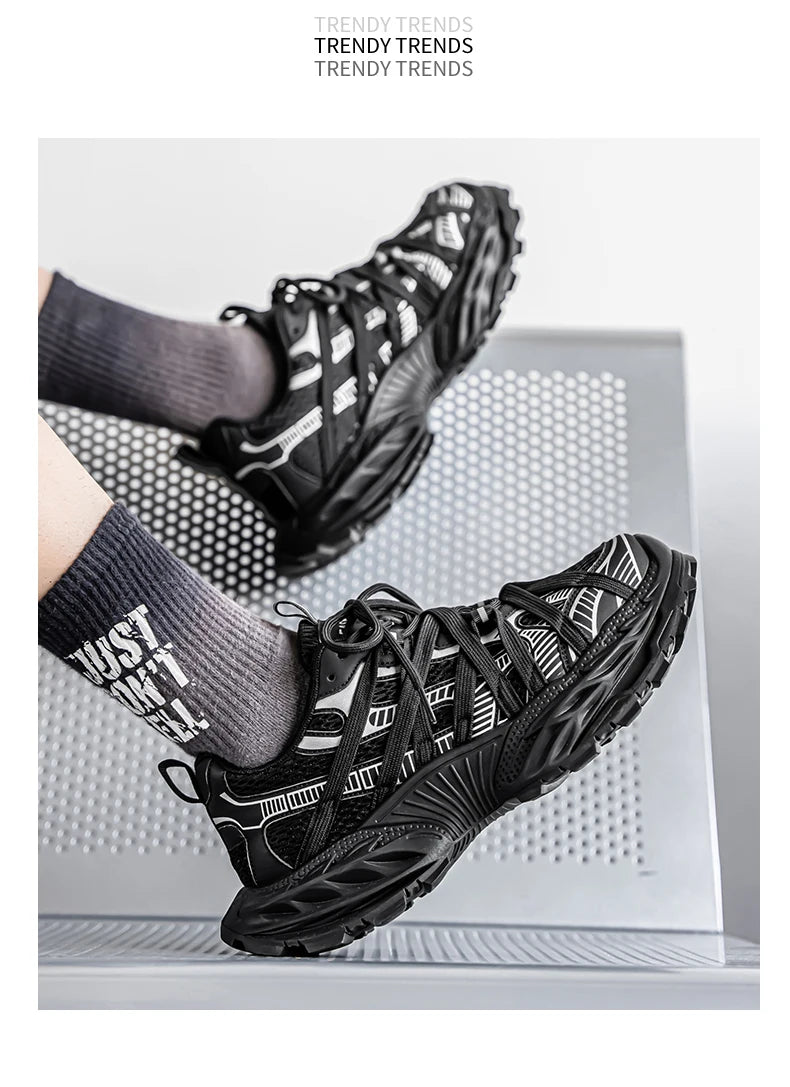 Men's Shoes Fashion White Sneakers For Men Lace up Skateboard Board Shoe Thick Sole Versatile Vulcanized Shoes Zapatillas Hombre