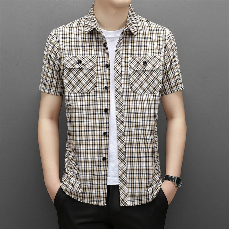 Men's Striped Workwear Casual Short Sleeved Shirt Wrinkle Resistant and Non Ironing Fashionable Top