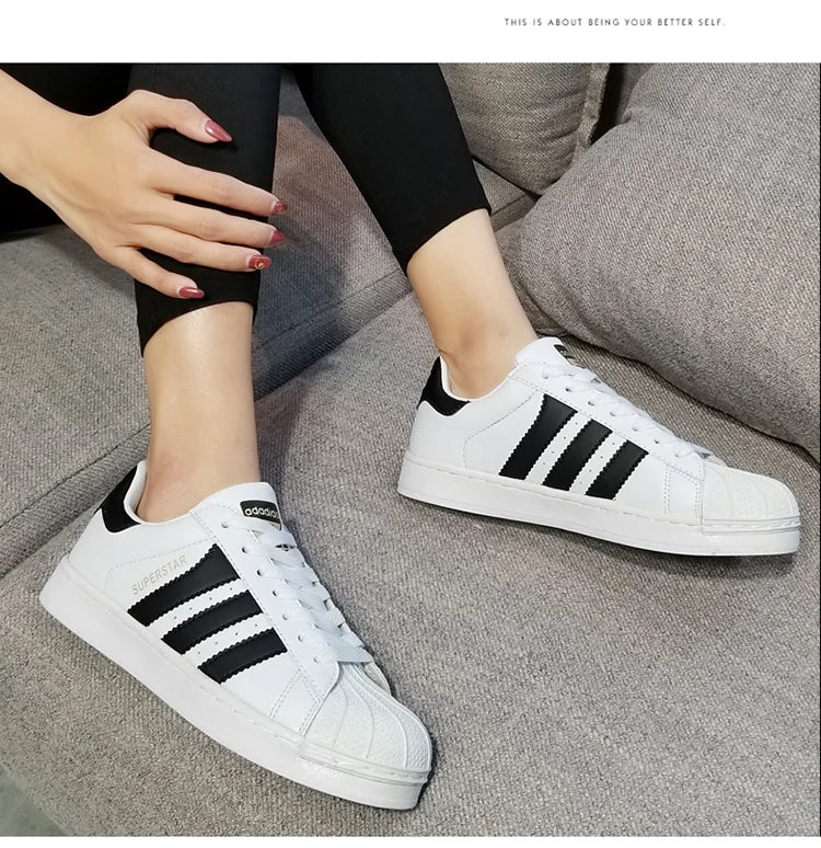 Couple Boardshoes Simple Basics Versatile Comfy Casual Light Walking Shoes New Hot Selling Men Women Student Little White Shoes