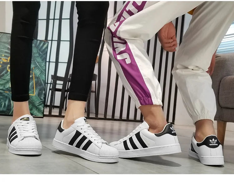 Couple Boardshoes Simple Basics Versatile Comfy Casual Light Walking Shoes New Hot Selling Men Women Student Little White Shoes
