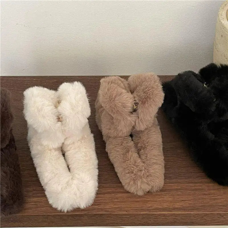 Winter Faux Fur Hair Claw For Women Girls Acrylic Crab Barrette Hairpin Furry Headwear Hair Claw Clip Fashion Hair Accessories