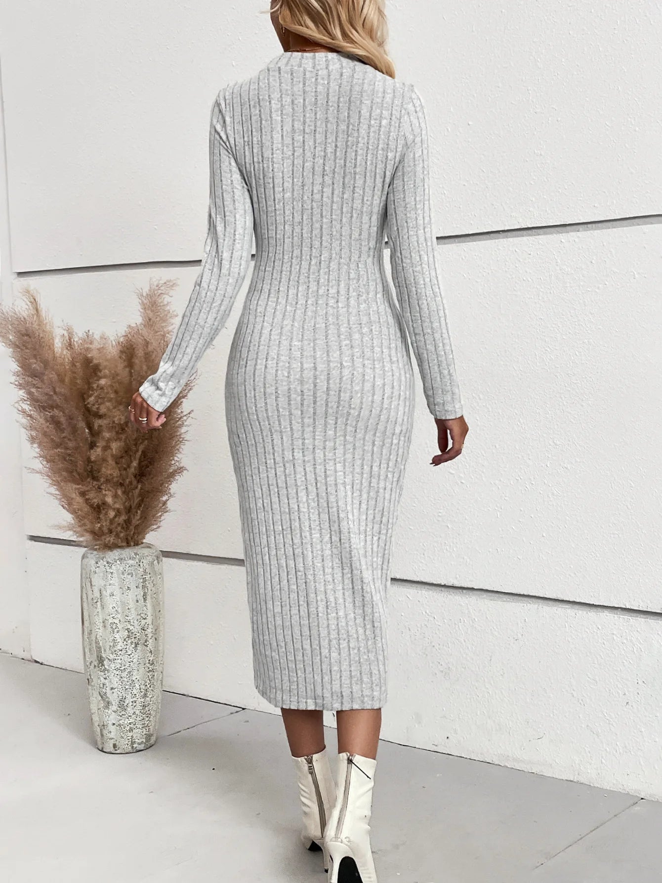 2025 Winter Women O-neck Long Sleeve Knitted Long Dress Autumn Elegant Casual Solid Color Dresses Slim Fit Sexy Clothing