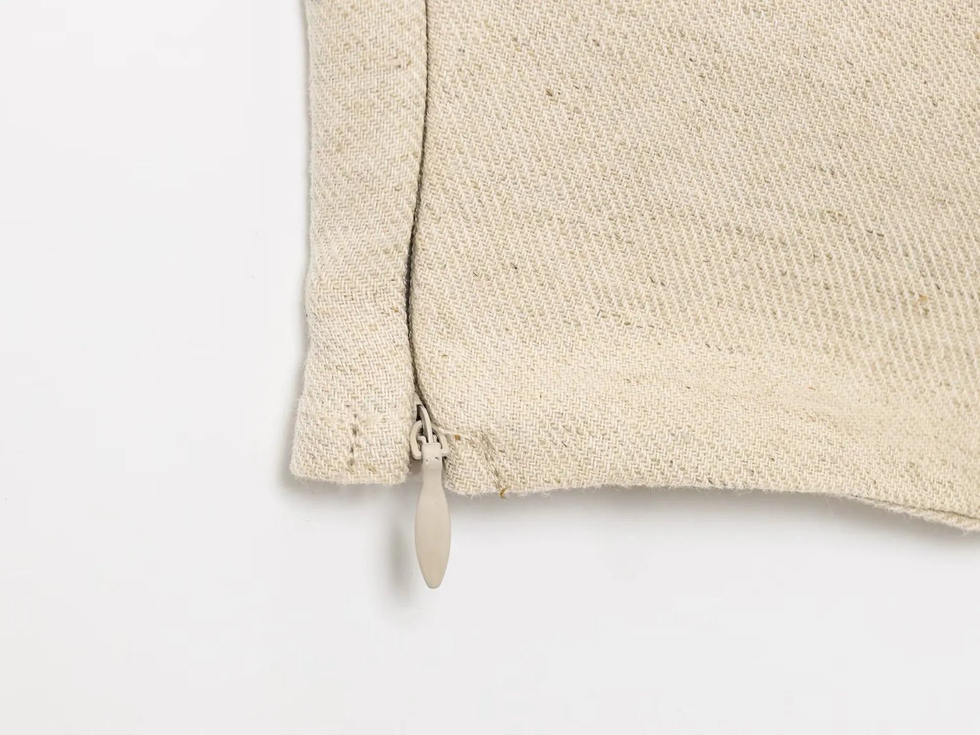 2025 New Women's Suit Summer Suit Casual Simple Multifunctional Pleated Lapel Sleeveless Short Top Paired with Buckle Slit Skirt