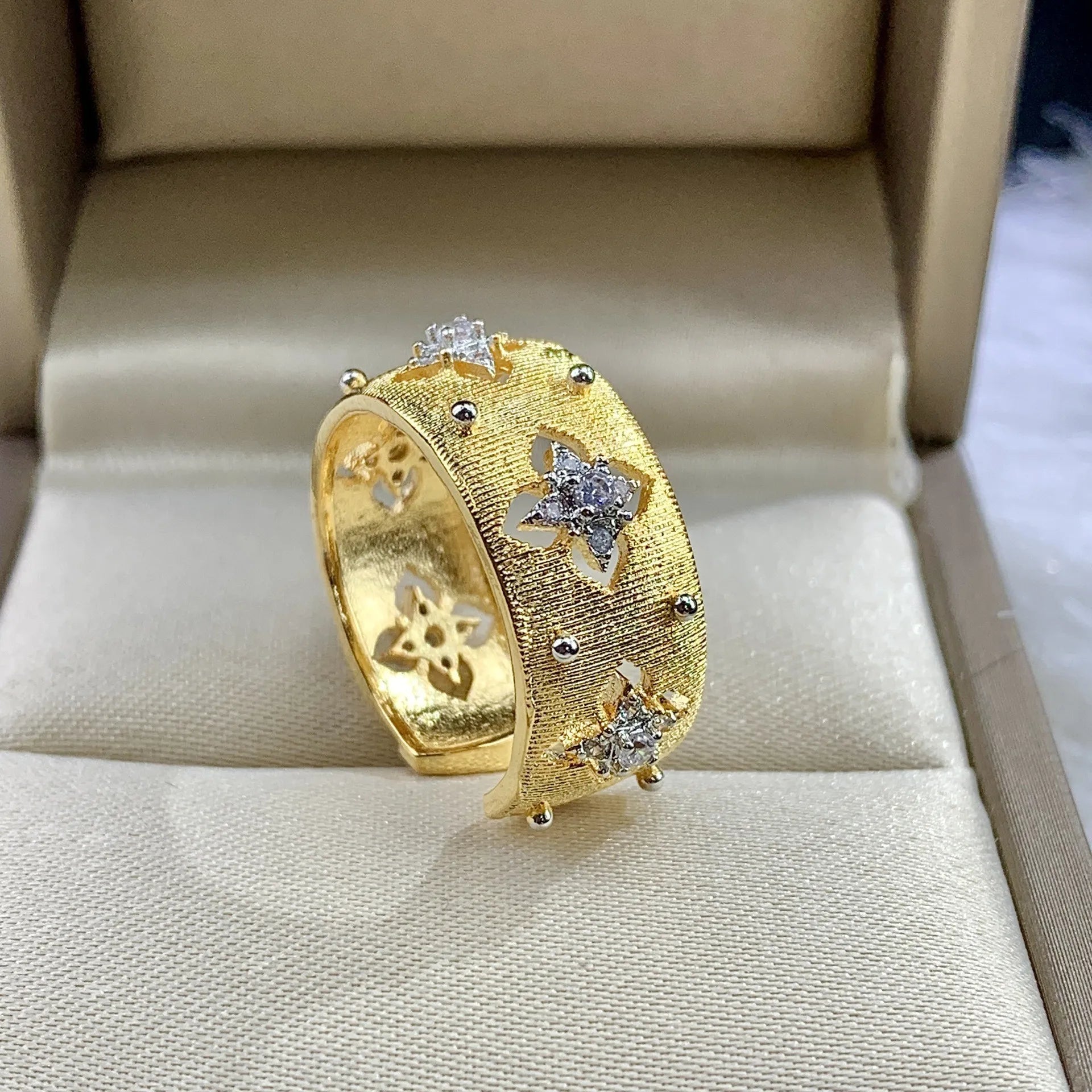 Italian handmade brushed court style two-color gold craft cloth home ring real gold electroplated earrings necklace bracelet wom