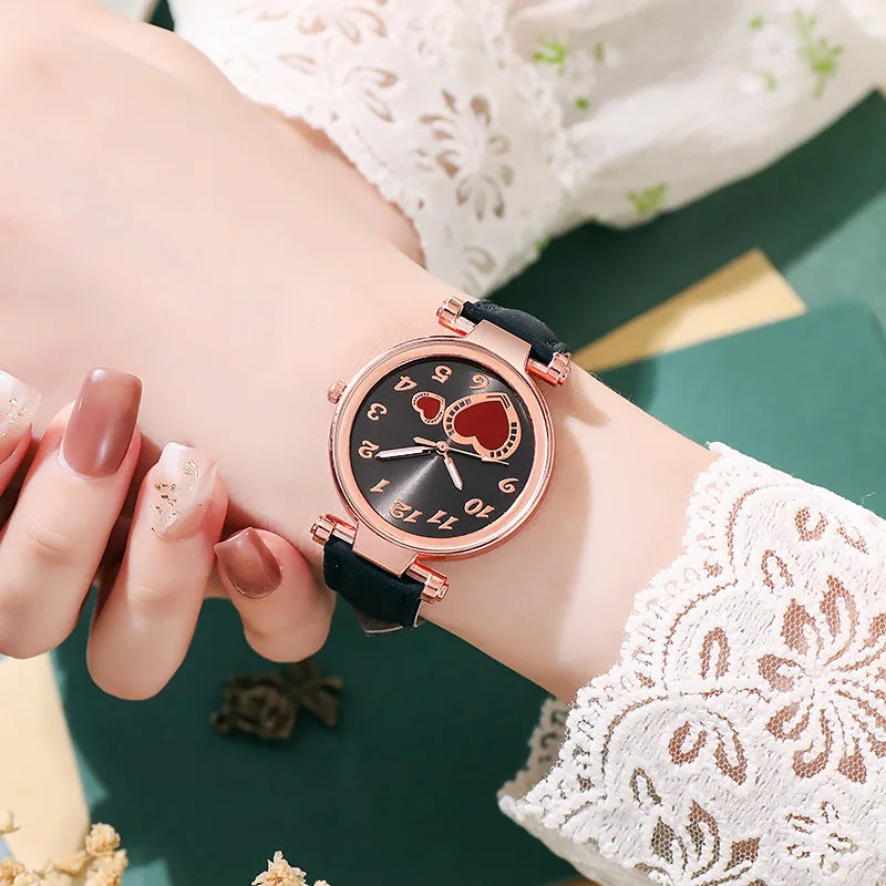 Women's Watches Love Luxury Fashion Ladies Watch Leather Watch Women Female Quartz Wristwatches Montre Femme Relogio Feminino