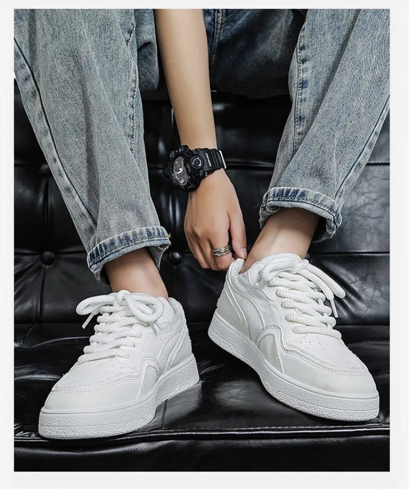 Fashionable and Luxurious New Men Sports Shoes Solid Color Round Toe Flat Spring Flat Bottom Thick Sole Comfortable Sports Shoes