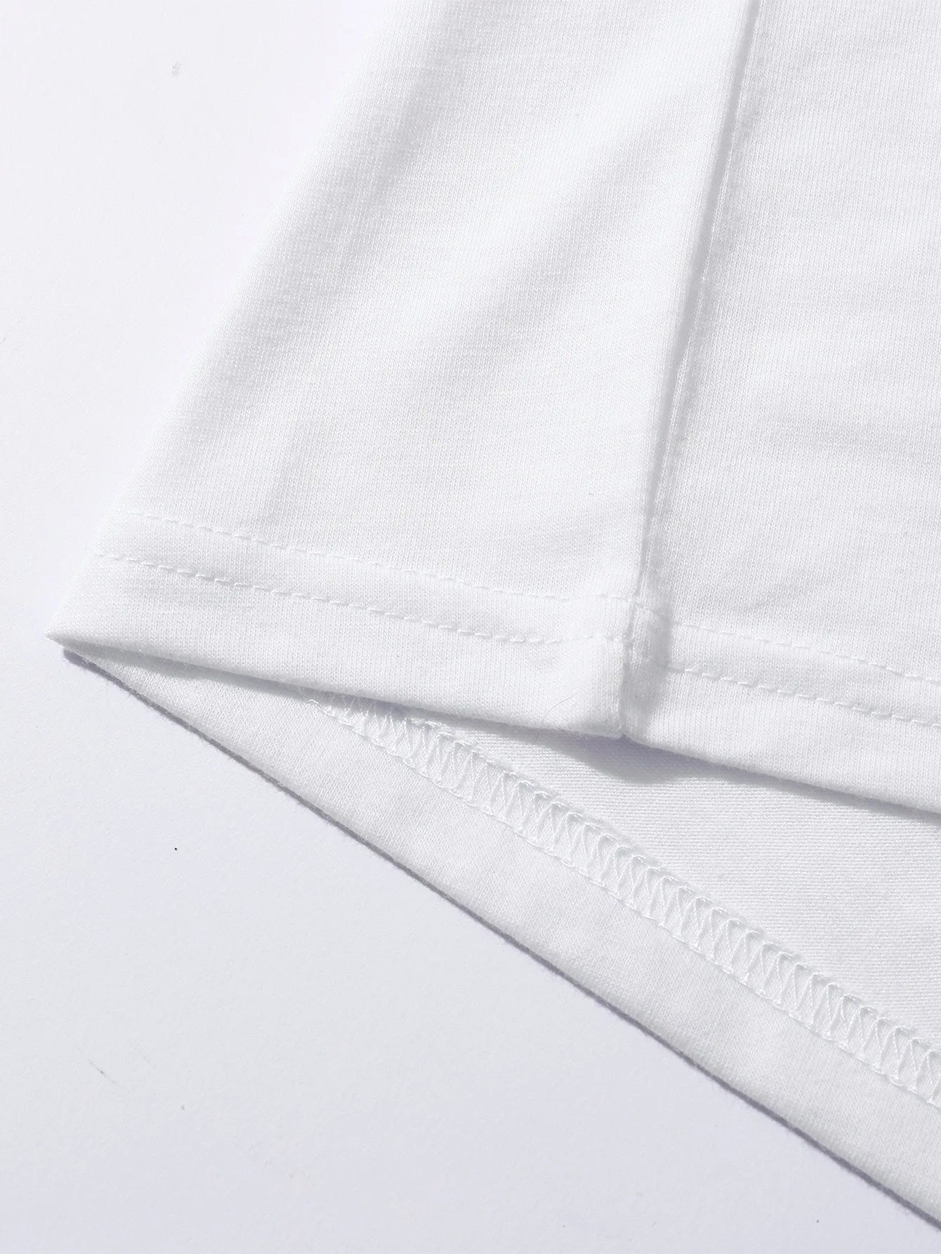 Men'S 100% Cotton Casual Short-Sleeve T-Shirt with a Round Neck, Trendy Design, Versatile for Summer, Featuring Print Patterns.