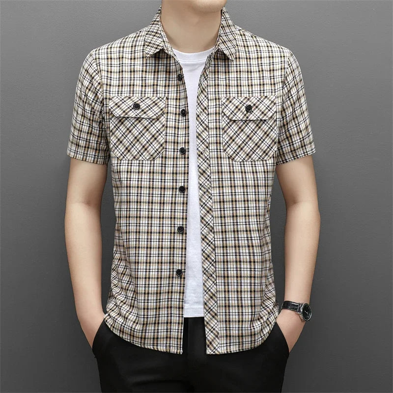Men's Striped Workwear Casual Short Sleeved Shirt Wrinkle Resistant and Non Ironing Fashionable Top