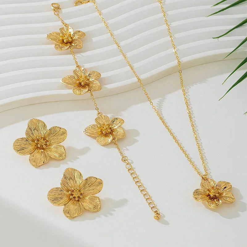 Fashionable And Elegant Jewelry Set, Flower Pendant Necklace, Bracelet, Earrings, Simple Five-Petal Flower Choker Necklace