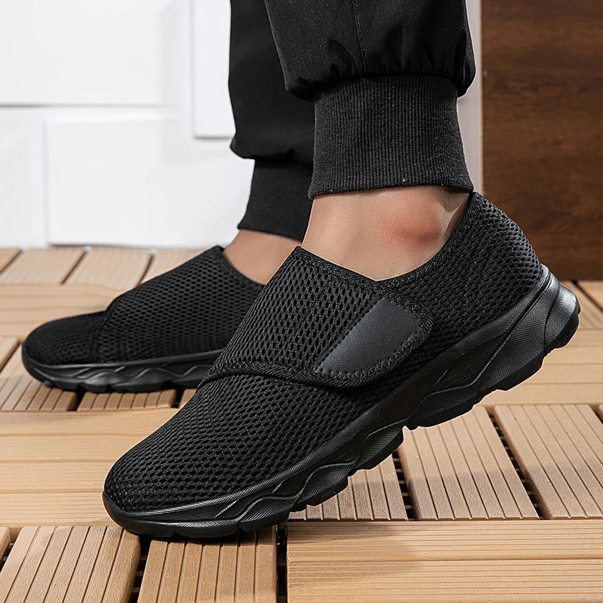 Sneakers Men Orthopedics Wide Feet Swollen Walking Casual Shoes Thumb Eversion Adjusting Soft Comfortable Light Man Shoes Black
