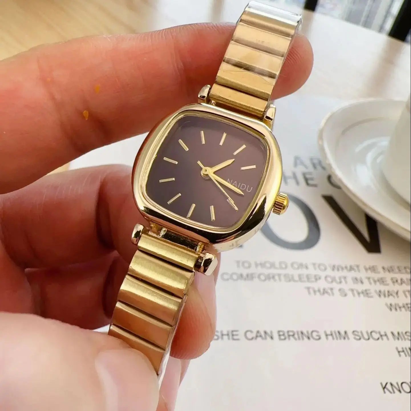 Women's Watch Simple Temperament Small Dial Square Student Wrist watches Fashion Ladies' Watches Clock Gift