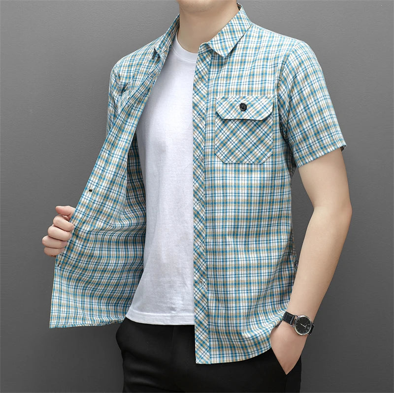 Men's Striped Workwear Casual Short Sleeved Shirt Wrinkle Resistant and Non Ironing Fashionable Top