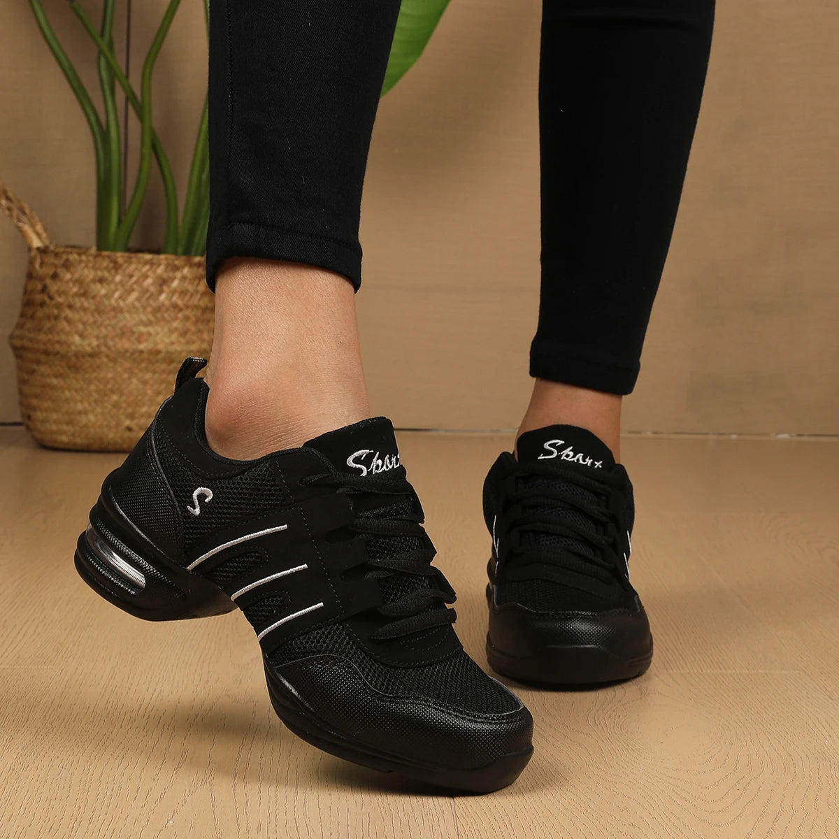 Sneakers Women Sports Shoes Soft Out Sole Breathable Dance Shoes Woman Practice Shoe Modern Dance Jazz Shoes for Women