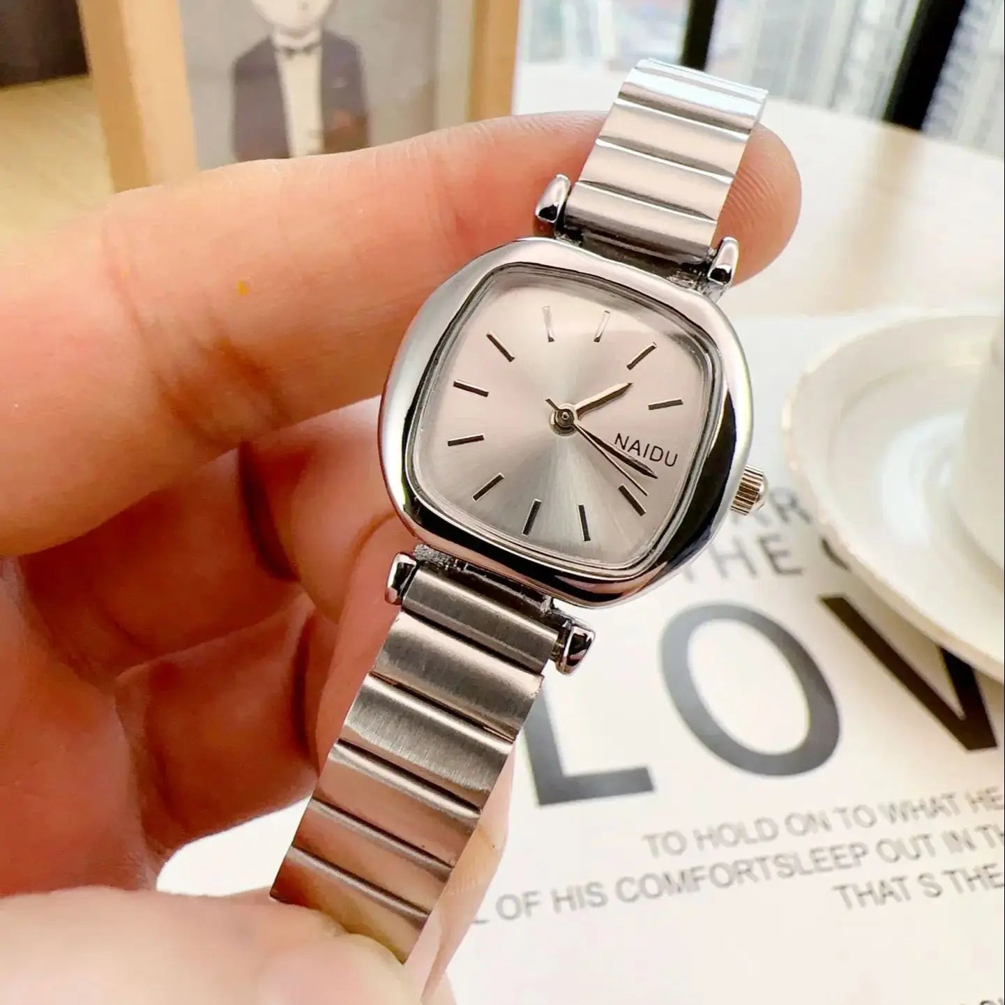 Women's Watch Simple Temperament Small Dial Square Student Wrist watches Fashion Ladies' Watches Clock Gift