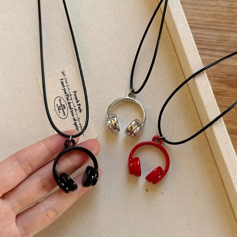 Creative Mini Fashion Earphones Pendant Necklace Women Neck Sweater Chain High Sense Accessories Jewelry for Women Gift