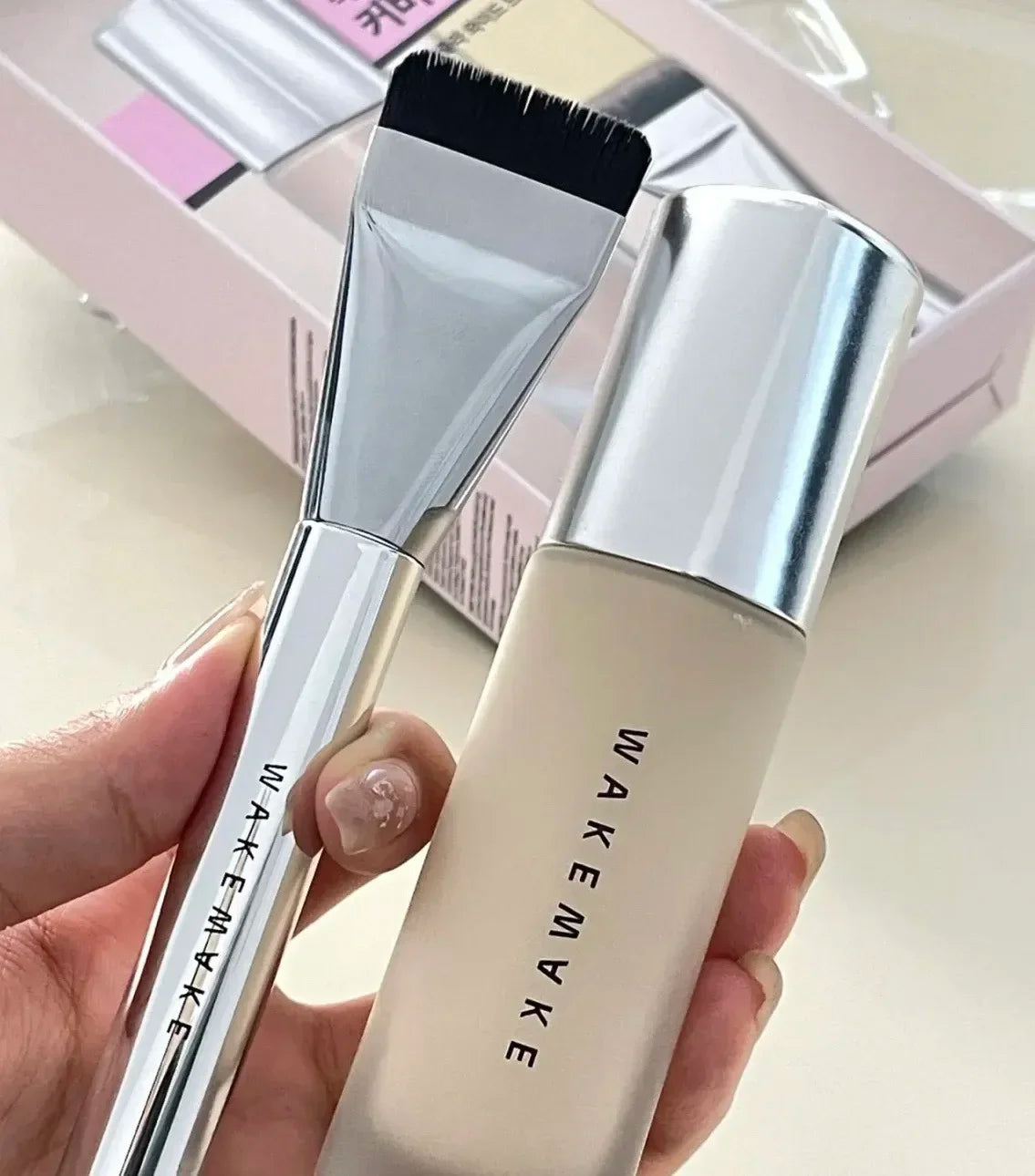 Korea wakemake Flat head One line Foundation Makeup Mask Ultra-thin flawless bare skin concealer brush Makeup tool brush