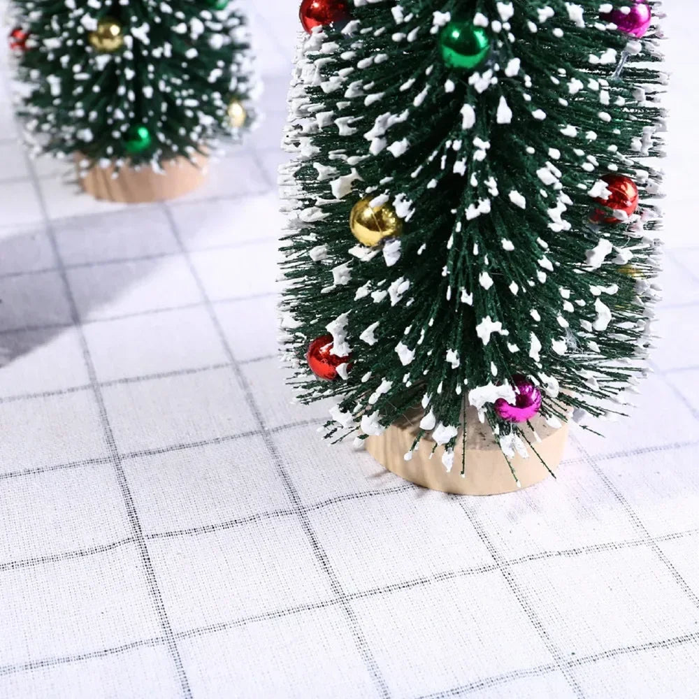 Christmas Tree Mini Tree with Wood Base Diy Crafts Home Table Top Decor Xmas Wooden Pendants for New Year Home Decoración