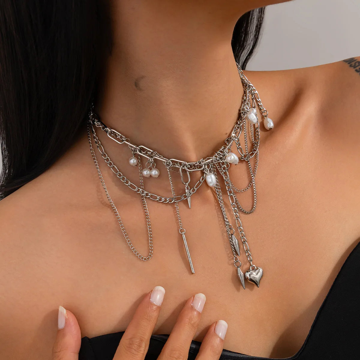 Rivet Pendant Jewellery Women Neck Jewelry Twine Gift Wholesale Fashion Necklace Accessories for Girls Alloy Chain Simple Tassel