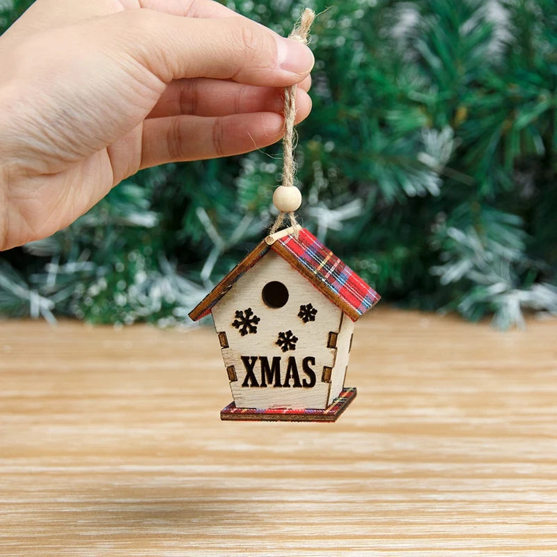 Christmas Hanging Ornament Wooden Cabin Shape Hollow Design Desktop Decor Ornaments Christmas Tree Hanging Decoration
